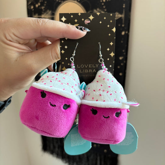 Nicota the Dragonfruit Smooth Squish Earrings