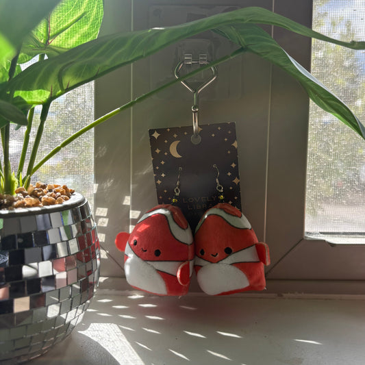 Ricky the Clownfish Squish Earrings